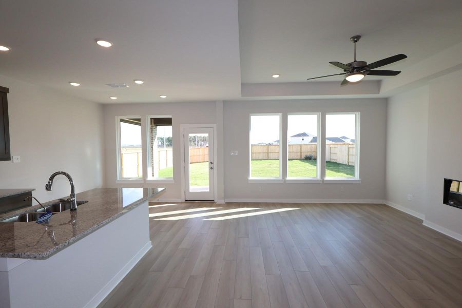 Spacious, unfurnished interior of a new home in Mason Woods, Cypress (Image 17).