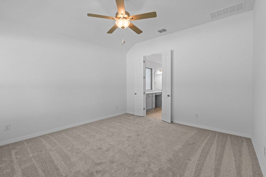 4br New Home in Lago Vista, TX.  - Slide 23