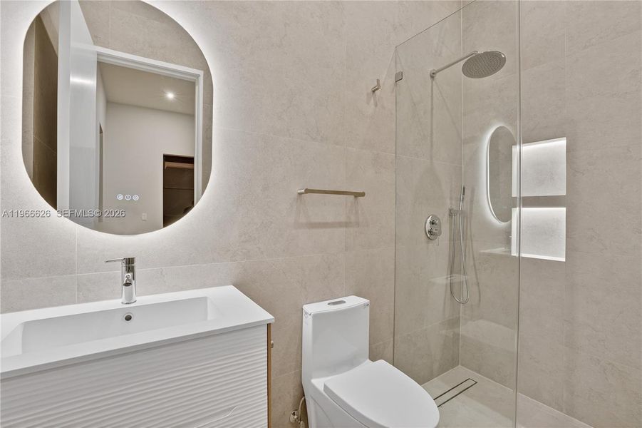 Furnished interior view inside a new home in , Coral Gables (Image 14).