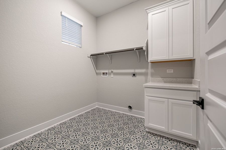 Spacious, unfurnished interior of a new home in Caliza Reserve, Boerne (Image 34). Spacious, unfurnished interior of a new home in Caliza Reserve, Boerne (Image 34).