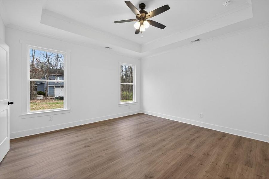 Spacious, unfurnished interior of a new home in , Statham (Image 37).