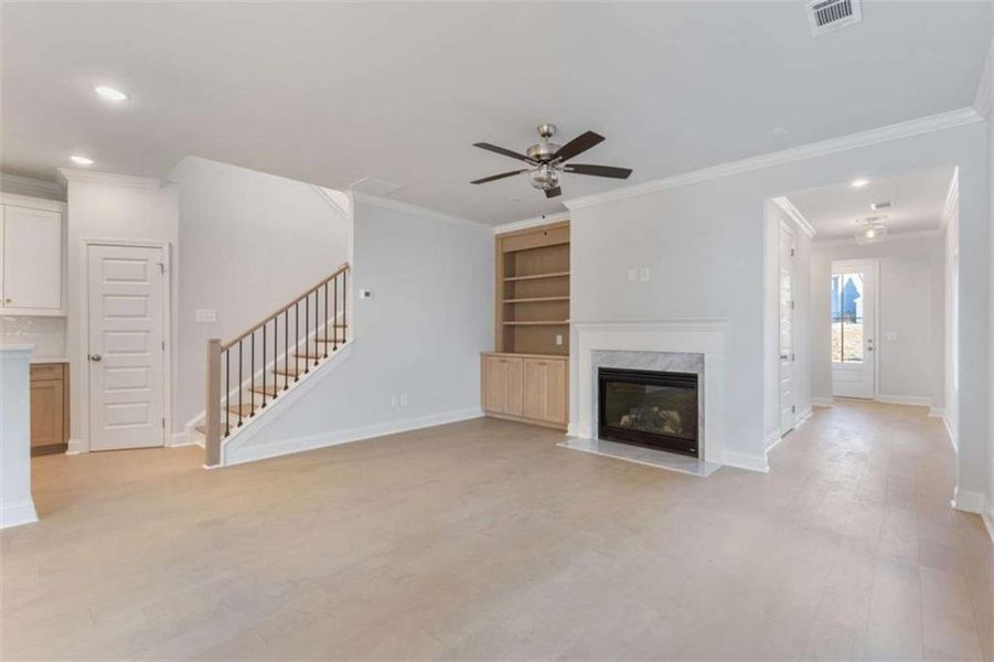 Spacious, unfurnished interior of a new home in , Athens (Image 36).