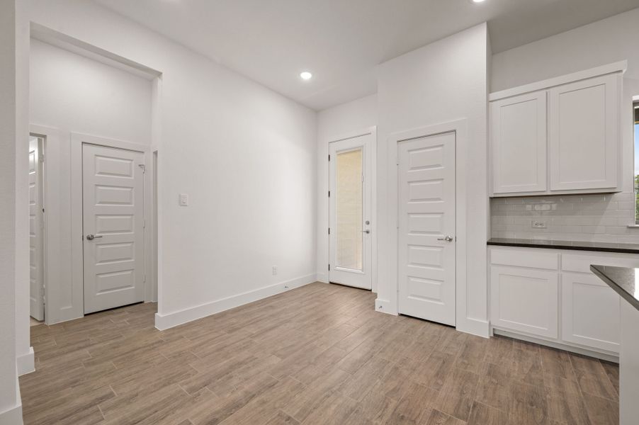Spacious, unfurnished interior of a new home in Saddleback Estates, Boyd (Image 16).