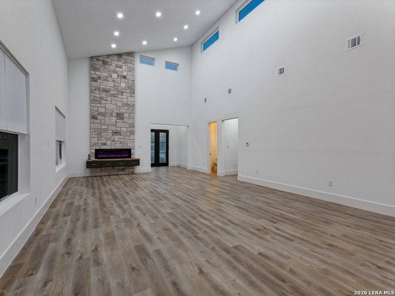 Spacious, unfurnished interior of a new home in , San Antonio (Image 48). Spacious, unfurnished interior of a new home in , San Antonio (Image 48).