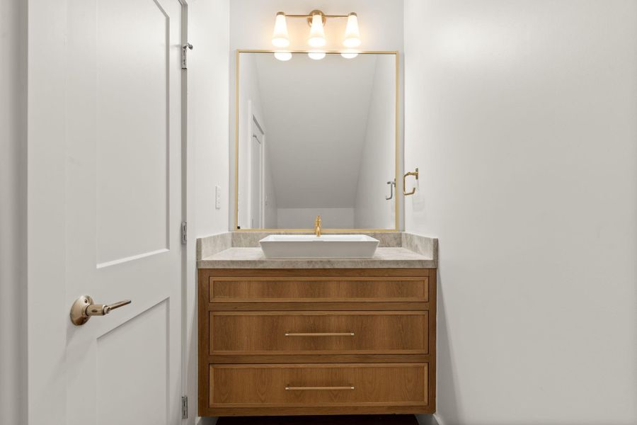 Image 18 of a home in .