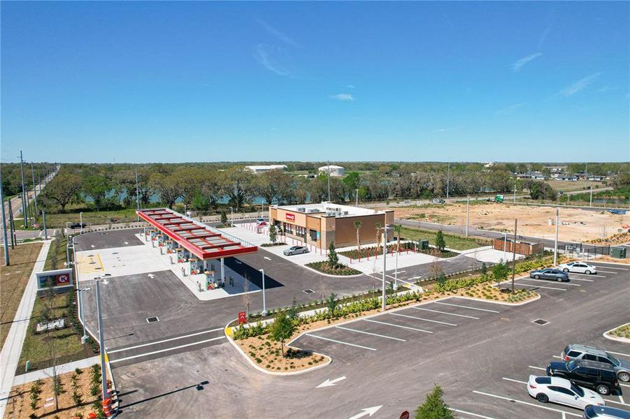 BRAND NEW FACILITIES MINUTES WALKING