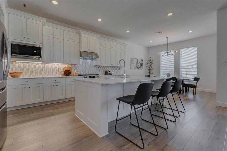 Furnished interior view inside a new home in Cross Creek West, Fulshear (Image 4).