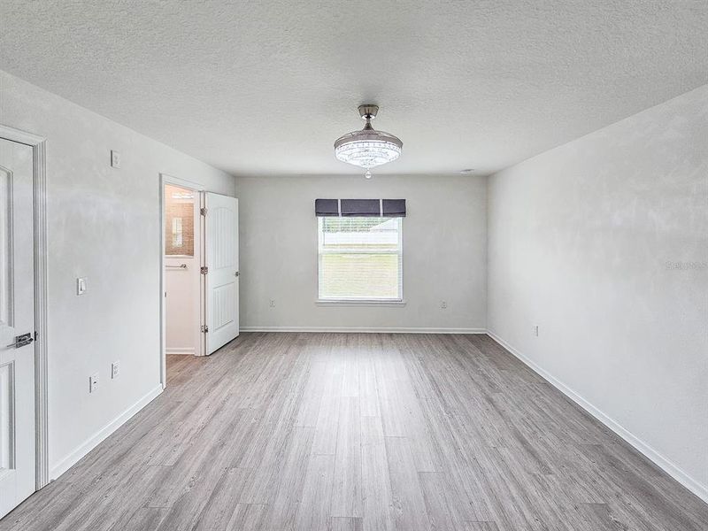 Spacious, unfurnished interior of a new home in , Palm Coast (Image 16).