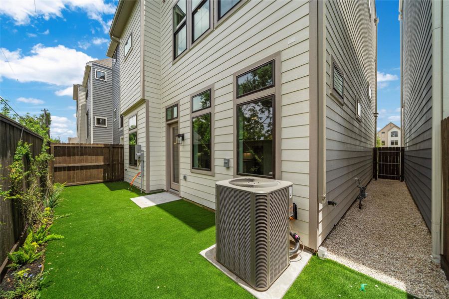 Front exterior of a new home in Spring Valley Creek, Houston, TX, highlighting curb appeal (Image 2). Front exterior of a new home in Spring Valley Creek, Houston, TX, highlighting curb appeal (Image 2).