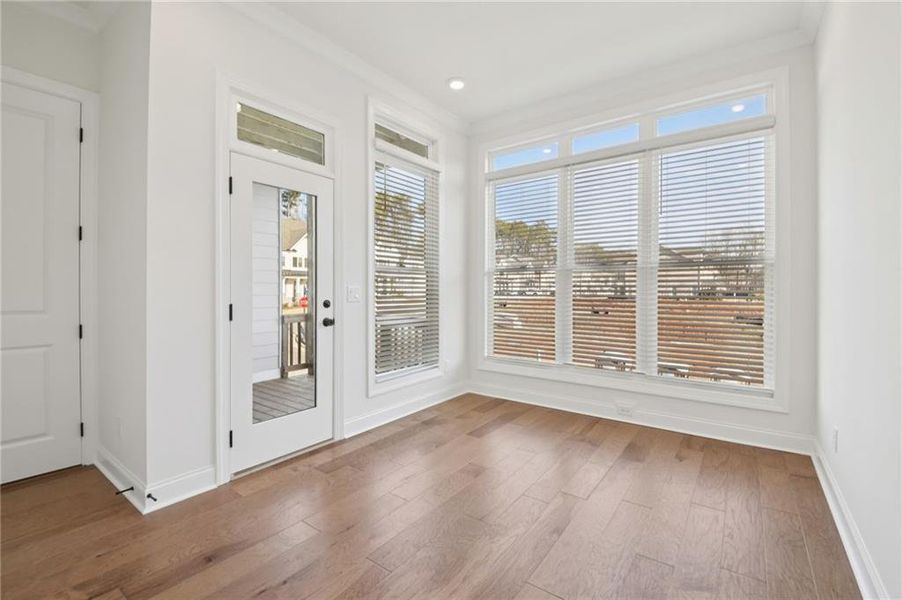 Spacious, unfurnished interior of a new home in Ward's Crossing, Johns Creek (Image 41).