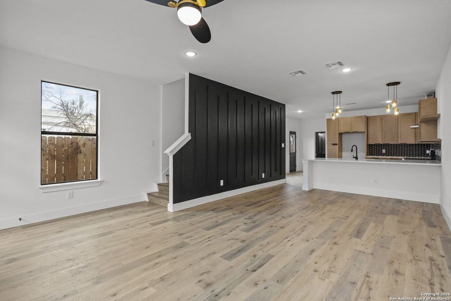 Spacious, unfurnished interior of a new home in , San Antonio (Image 22).