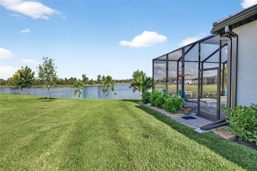 Exterior details and patio area of a home in , Venice (Image 19).