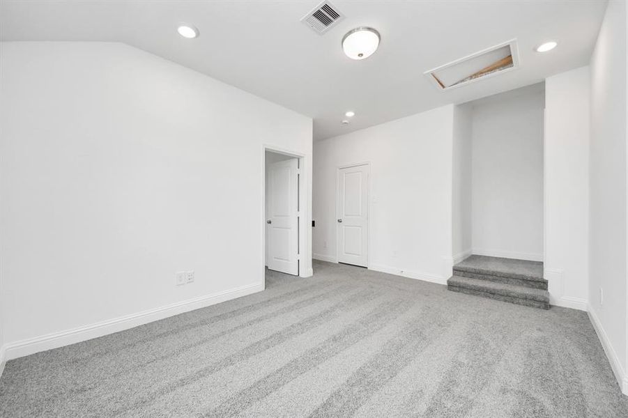 Spacious, unfurnished interior of a new home in Sienna: Signature Series, Missouri City (Image 20). Spacious, unfurnished interior of a new home in Sienna: Signature Series, Missouri City (Image 20).