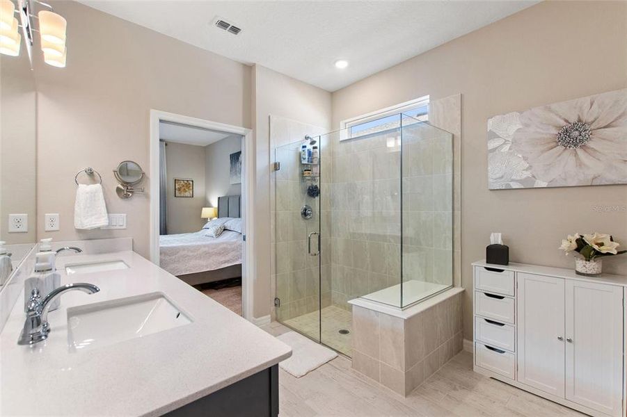 Furnished interior view inside a new home in , Minneola (Image 34).