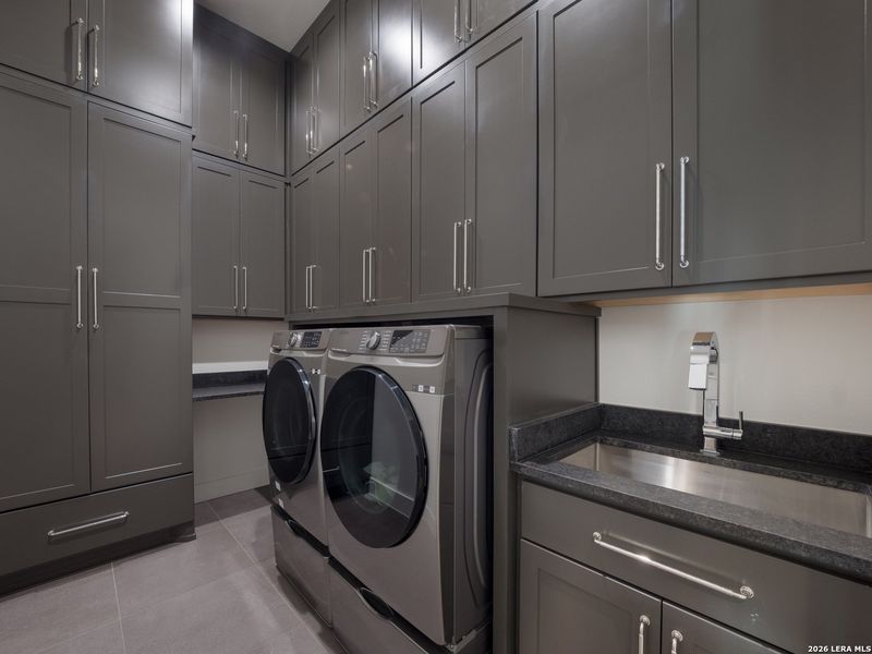 Furnished interior view inside a new home in , Bulverde (Image 11).