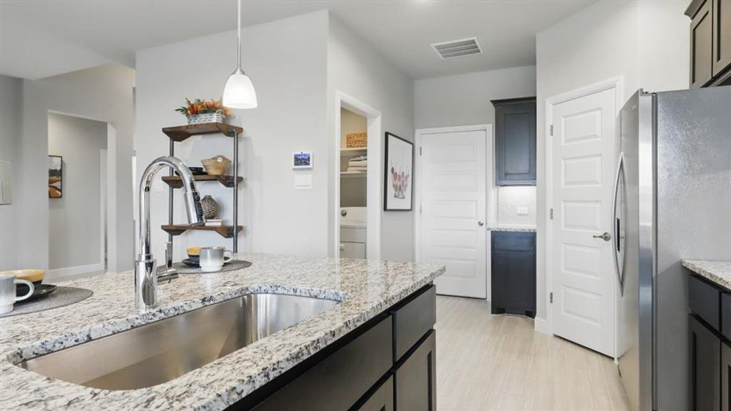 Furnished interior view inside a new home in Legado, Cleburne (Image 32).