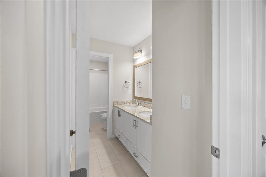 Furnished interior view inside a new home in Tillery Park, Grovetown (Image 11).