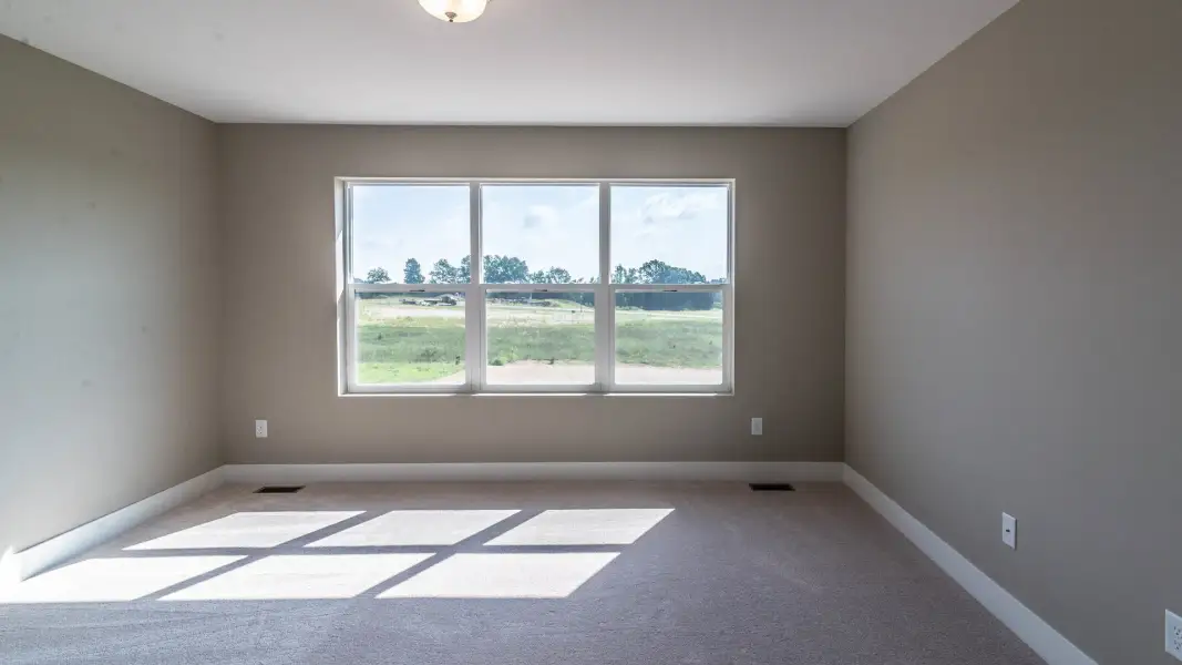 Representative unfurnished interior of a home built from the The Winslow by Norfolk Homes in Offsite Builds Southern Michigan, Ann Arbor (Image 82).