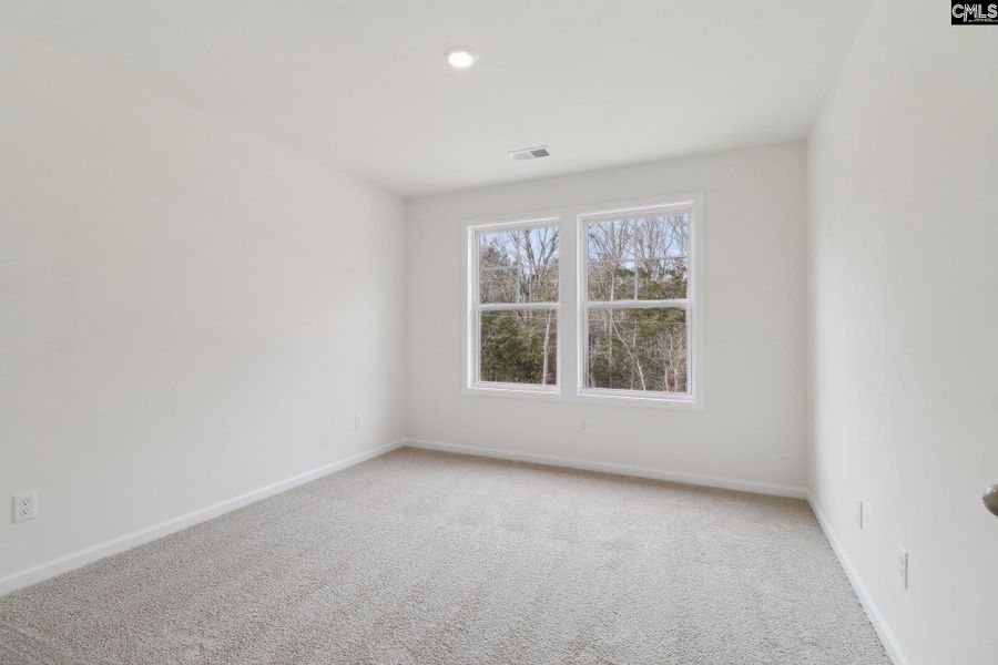 Spacious, unfurnished interior of a new home in Peachtree Hills, Lexington (Image 22).