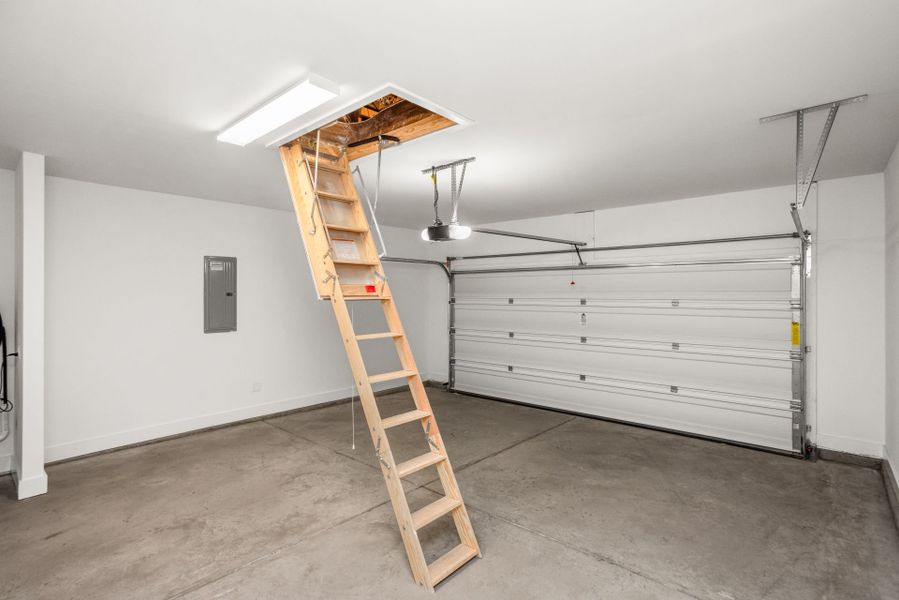 Spacious, unfurnished interior of a new home in Del Webb Barton Village, Lebanon (Image 9). Spacious, unfurnished interior of a new home in Del Webb Barton Village, Lebanon (Image 9).