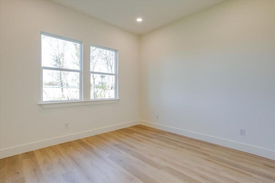Spacious, unfurnished interior of a new home in , Dallas (Image 30).