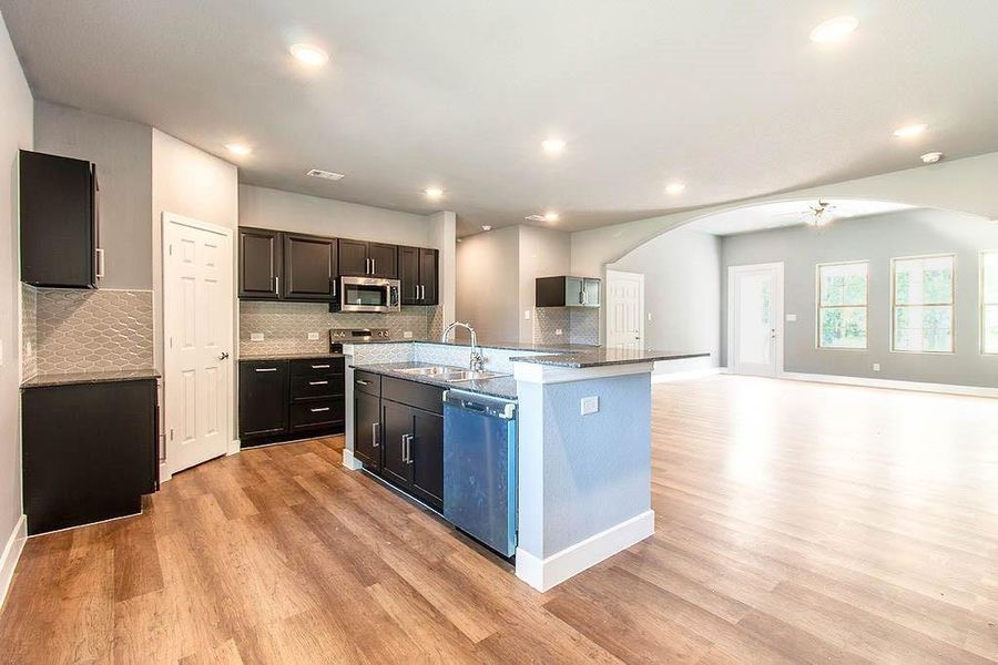 Furnished interior view inside a new home in , West Tawakoni (Image 12).