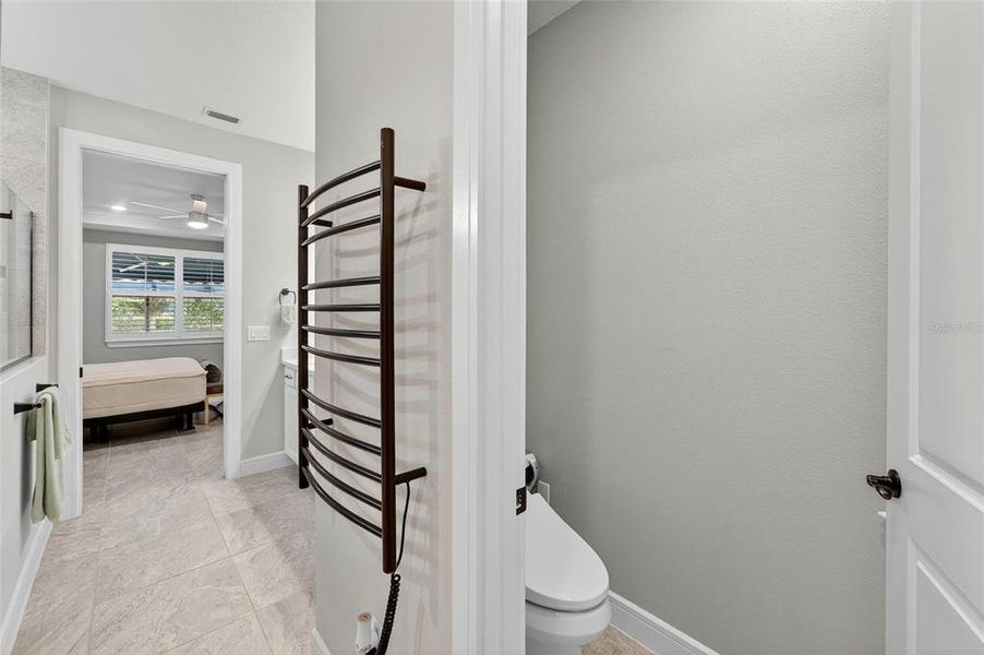 Furnished interior view inside a new home in , Land O' Lakes (Image 59).