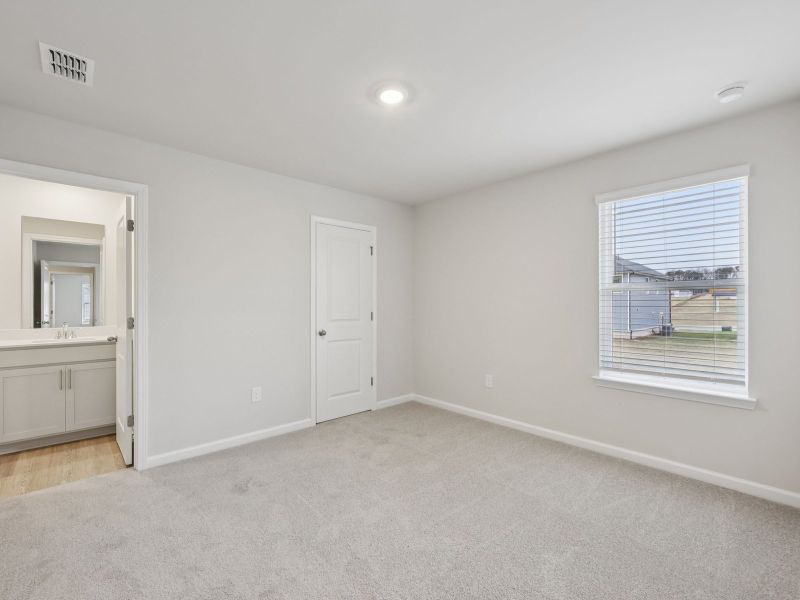 Spacious, unfurnished interior of a new home in Parkside at Grayson, Grayson (Image 20).