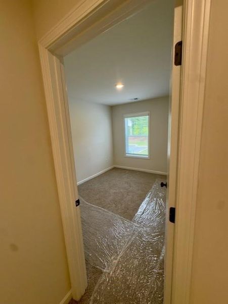 Spacious, unfurnished interior of a new home in Medlock Park, Austell (Image 46).
