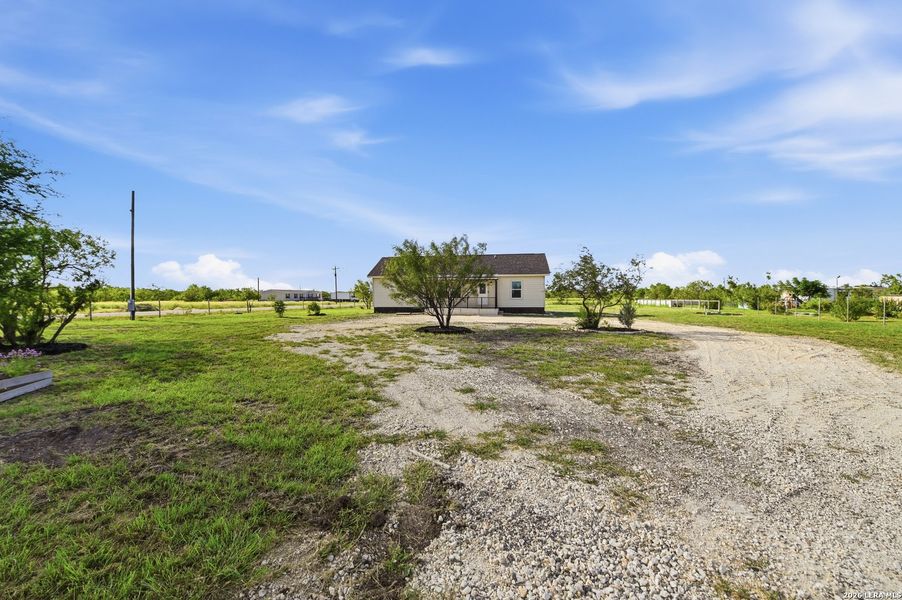 Natural landscape and outdoor views near in Hondo (Image 27). Natural landscape and outdoor views near in Hondo (Image 27).