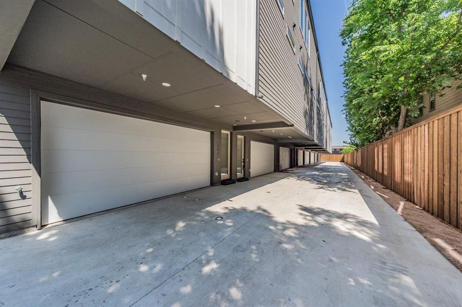 Exterior details and patio area of a home in , Dallas (Image 25).