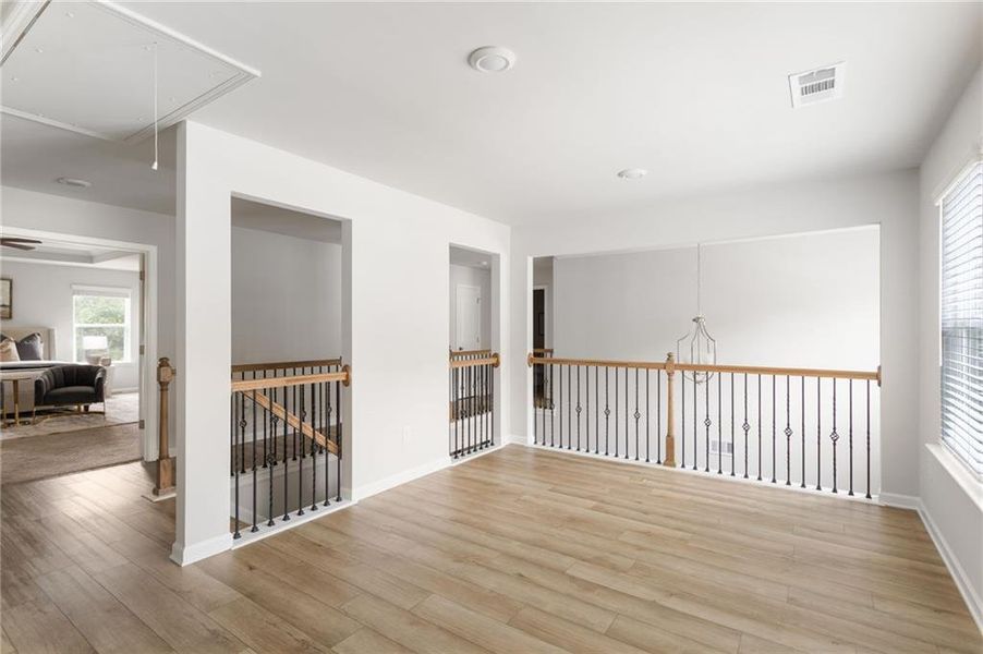 Spacious, unfurnished interior of a new home in Twin Shoals, Atlanta (Image 24).