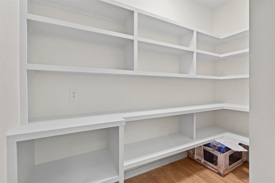 Spacious, unfurnished interior of a new home in , Lindale (Image 35).