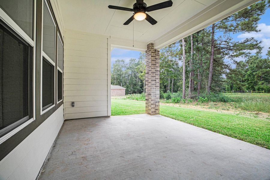 Furnished interior view inside a new home in Oakwood Ranch, Willis (Image 8). Furnished interior view inside a new home in Oakwood Ranch, Willis (Image 8).