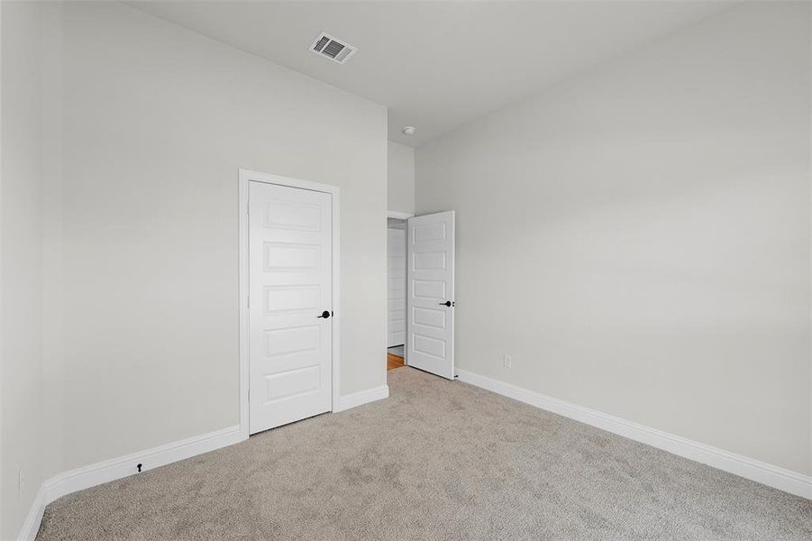 Spacious, unfurnished interior of a new home in Stoneridge, Hewitt (Image 15). Spacious, unfurnished interior of a new home in Stoneridge, Hewitt (Image 15).