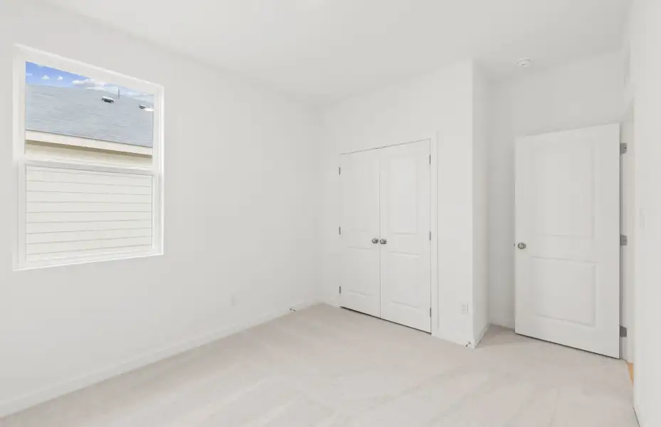 Spacious, unfurnished interior of a new home in Larson Crossing, Elgin (Image 22).