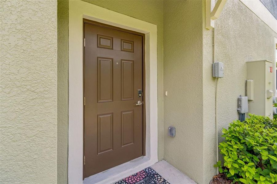 Exterior details and patio area of a home in , Land O' Lakes (Image 34).