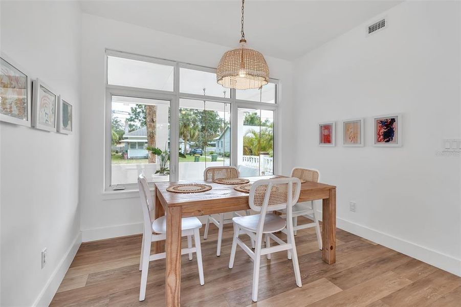 Furnished interior view inside a new home in , Sarasota (Image 54).