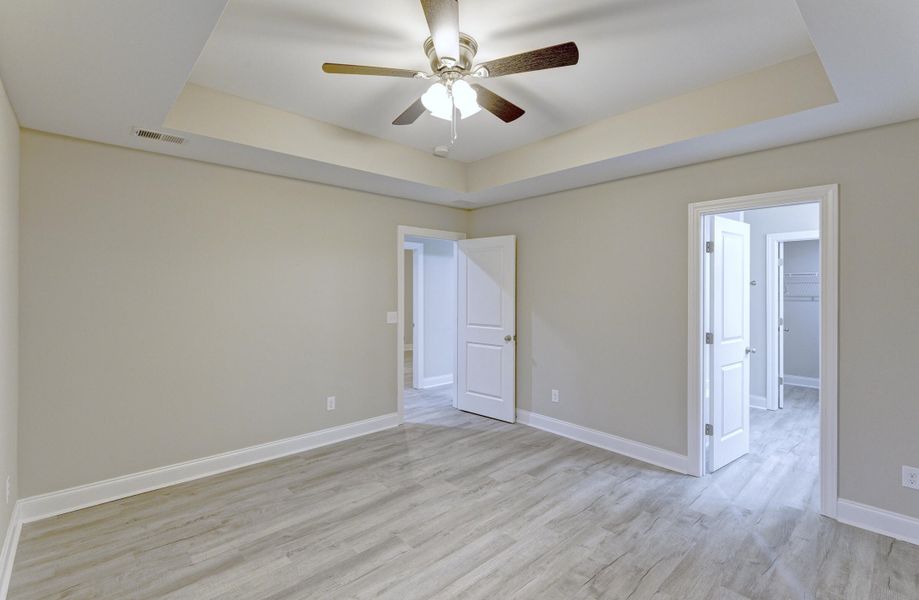 Spacious, unfurnished interior of a new home in , Summerville (Image 19).