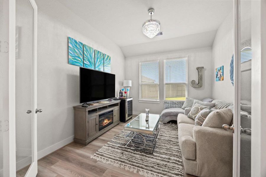 Furnished interior view inside a new home in , Santa Fe (Image 17).