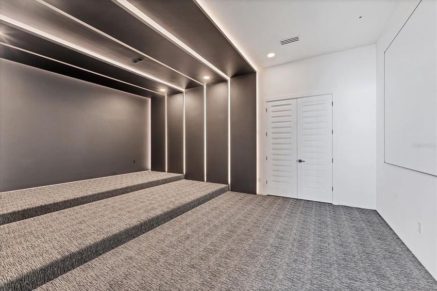 Spacious, unfurnished interior of a new home in , Nokomis (Image 54).