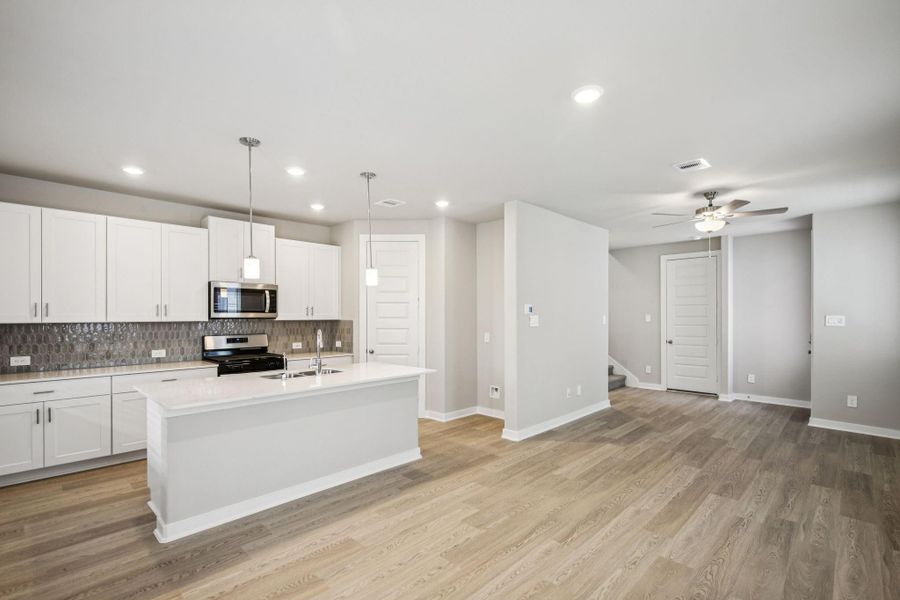 Photo is not of the actual home but is an inspirational photo of builder’s model home and may depict options, furnishings, and/or decorator features that are not included. Photo is not of the actual home but is an inspirational photo of builder’s model home and may depict options, furnishings, and/or decorator features that are not included.