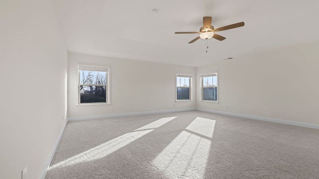 Spacious, unfurnished interior of a new home in Edgewood Estates, Greenville (Image 29).