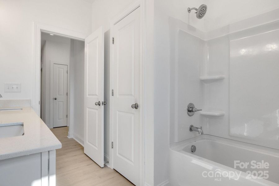 Spacious, unfurnished interior of a new home in , Kannapolis (Image 14).