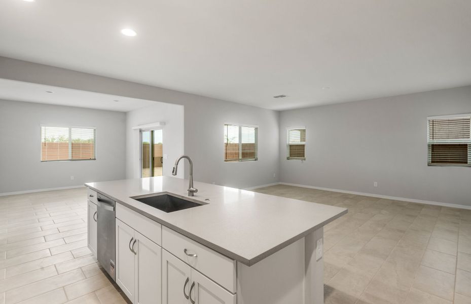 Furnished interior view inside a new home in El Cidro, Goodyear (Image 9).