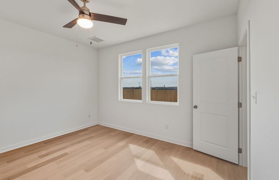 Spacious, unfurnished interior of a new home in Alto, San Marcos (Image 13).