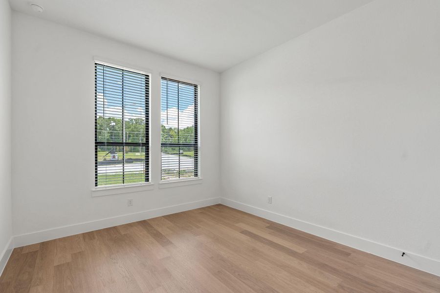 Spacious, unfurnished interior of a new home in Friendswood Trails, Friendswood (Image 25). Spacious, unfurnished interior of a new home in Friendswood Trails, Friendswood (Image 25).