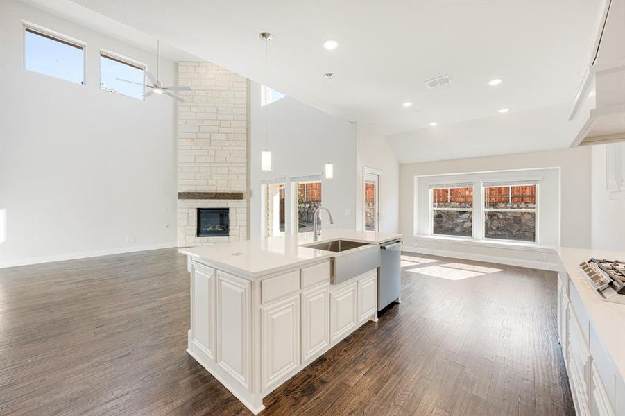 Furnished interior view inside a new home in Triple Diamond Ranch, Mansfield (Image 12).
