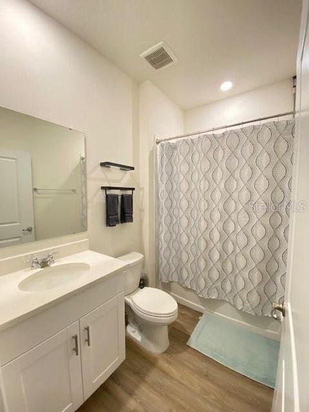 Furnished interior view inside a new home in Archers Mill, Ormond Beach (Image 11).