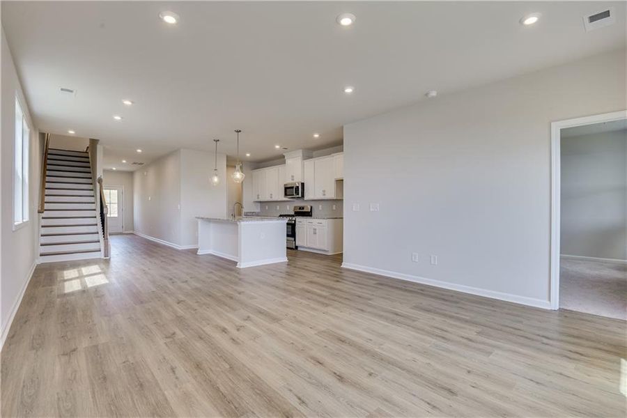 Spacious, unfurnished interior of a new home in , Powder Springs (Image 22).